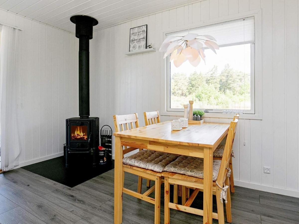 4 Person Holiday Home In L S Laeso Eksteriør bilde